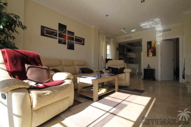 This well maintained Spanish Villa is a great opportunity.. - 3