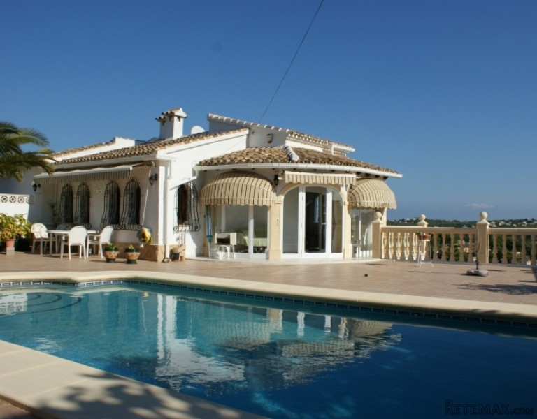 3 Bedroom Villa W Stunning Views For..