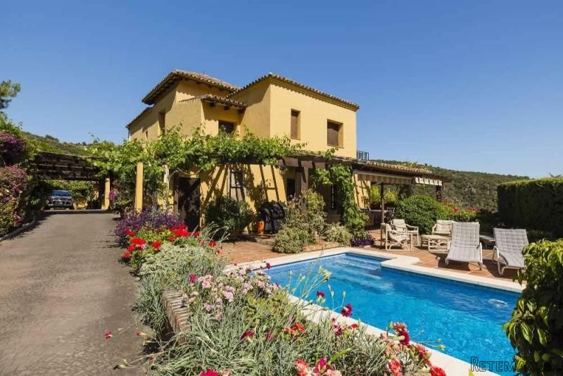 4 bedroom detached villa for sale