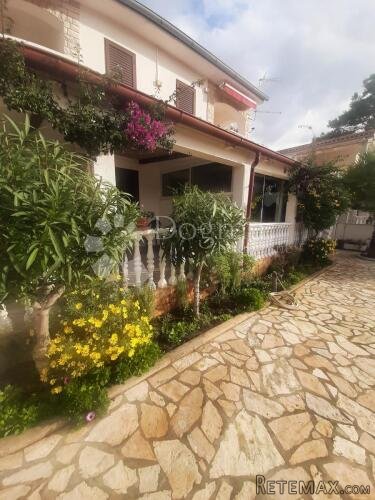 Apartmanska kuća na Viru - 2