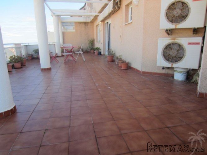 Well located penthouse for sale next to the port and yacht.. - 2
