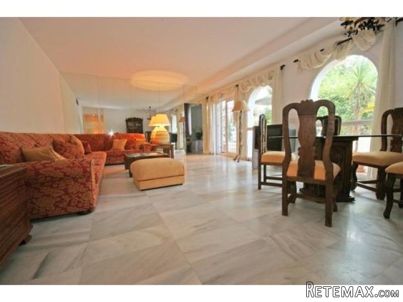 3 bedroom Flat For Sale: Puerto Banus - 2