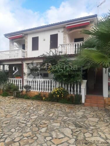 Apartmanska kuća na Viru - 3