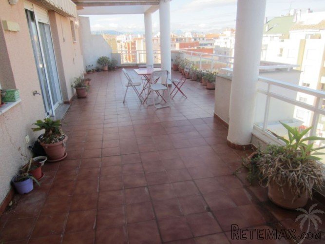 Well located penthouse for sale next to the port and yacht.. - 3