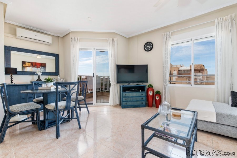Encantador apartamento de 2 dormitorios con vistas al mar.. - 4