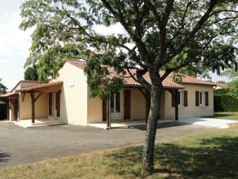 Bright And Comfortable Bungalow With An..