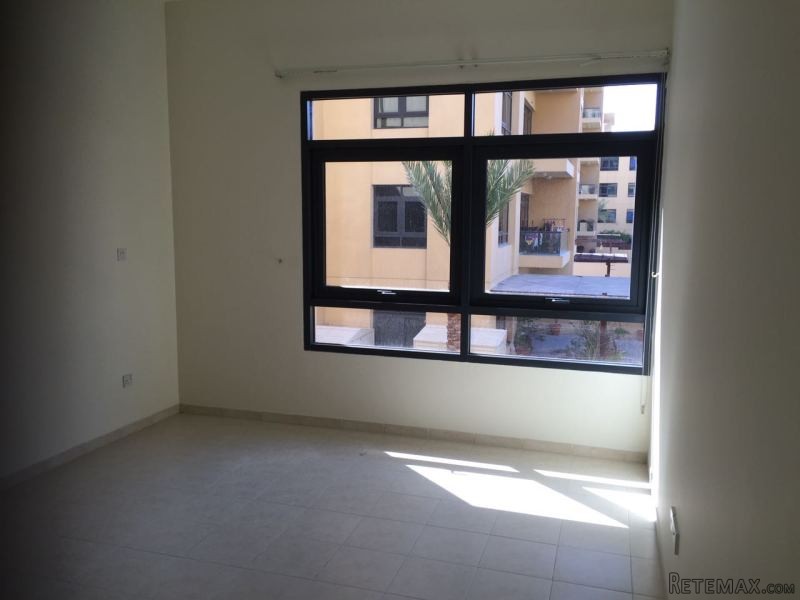 Large, Light and Lovely 3 Bedroom in.. - 2