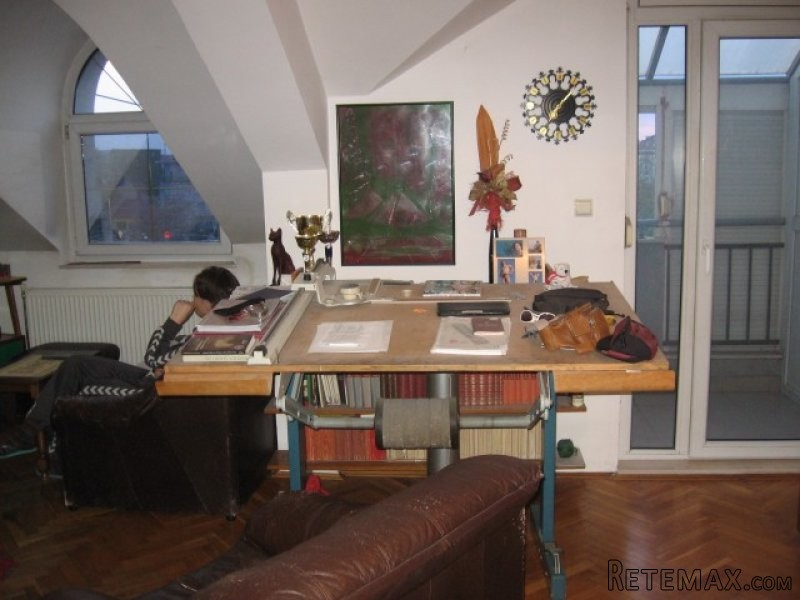 Prodajem Stan,Centar-Stari Grad - 2