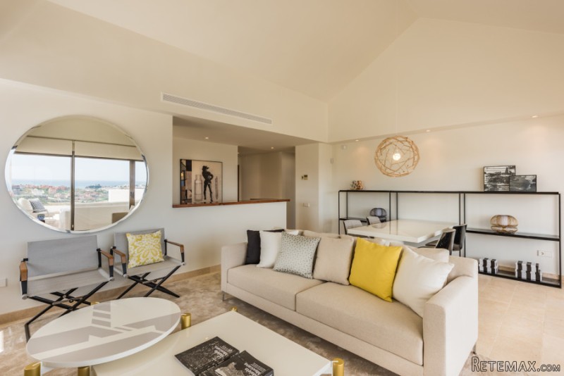 Luxury Apartments In Prestigious Golf.. - 2