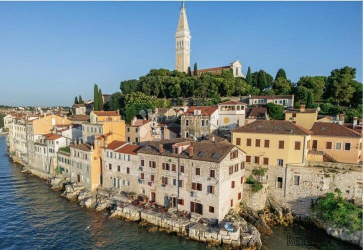 ROVINJ - apartman 1.red do mora!