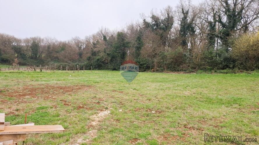 Istra, Brtonigla – Građevinsko zemljište 619 m² - 2