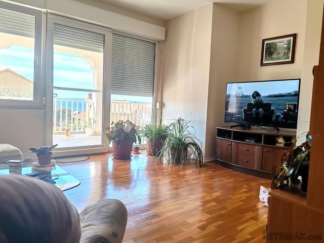 Kamena kuća s 3 apartmana, 100m od mora - 2