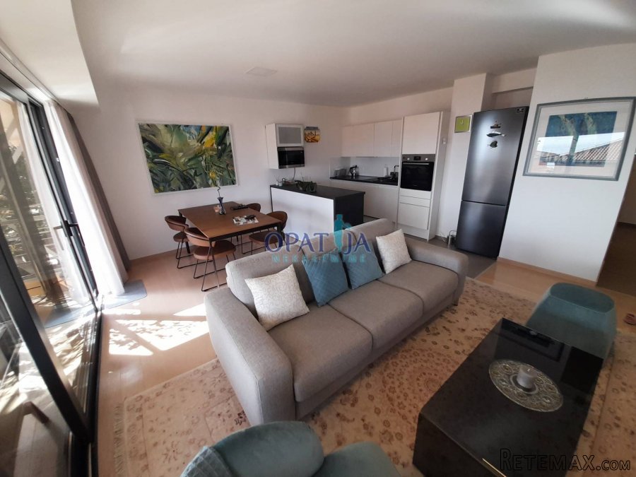 Opatija blizina centra stan 2S+DB, 1.kat, 84 m2 - 2