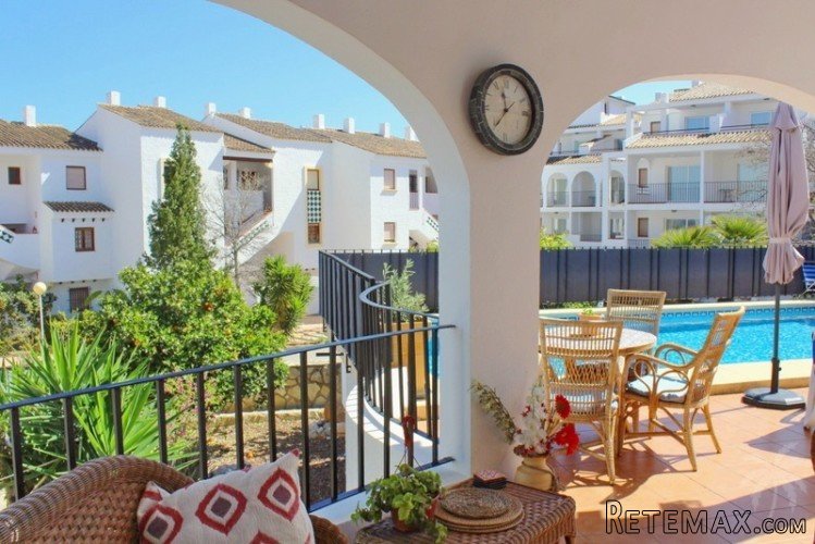 This impressive one level 2 bedroom, 2 bathroom villa is.. - 3