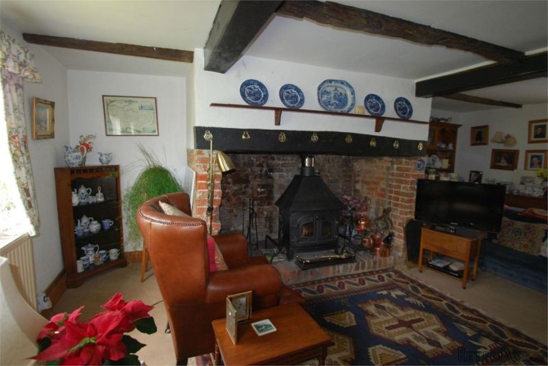 4 Bedroom Detached House - 2