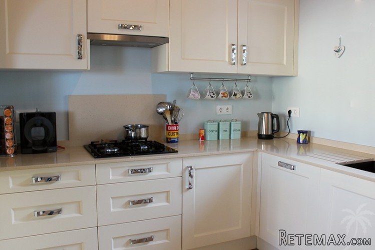 This impressive one level 2 bedroom, 2 bathroom villa is.. - 8