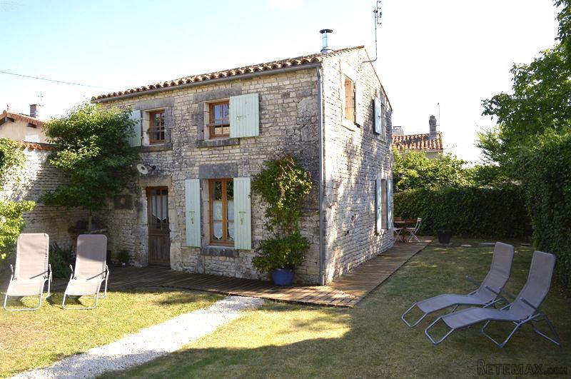 2 Bedroom Cottage For Sale