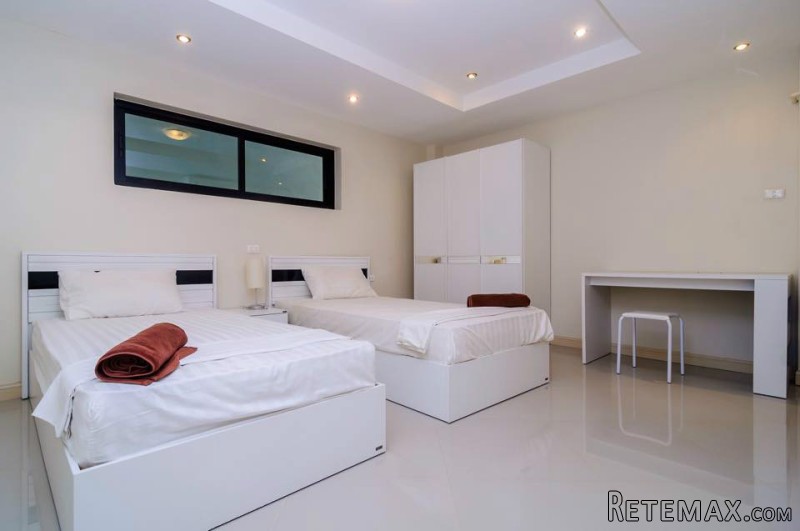 Beautiful 2 Bedroom Seaview Condo in.. - 2