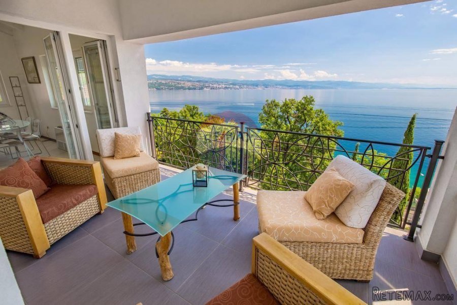 OPATIJA - penthouse s vrtom, panoramski pogled - 2