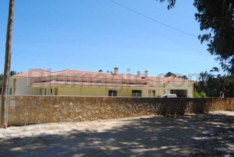 T5 - House