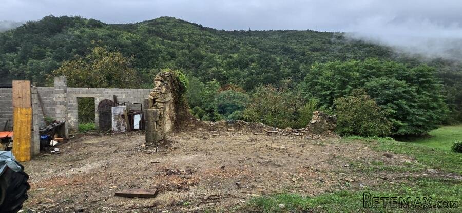 Istra, Cunjci - građeinski teren i ruševna kuća u nizu sa im - 3