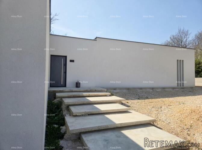 Prodaje se kuća prizemnica u mirnom dijelu Labina - 3
