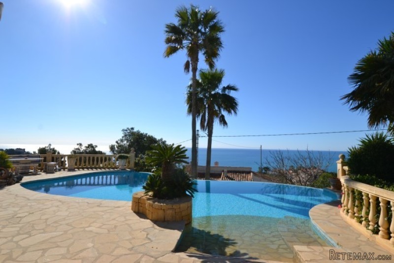 V1491 - A Spacious South Facing Villa.. - 2