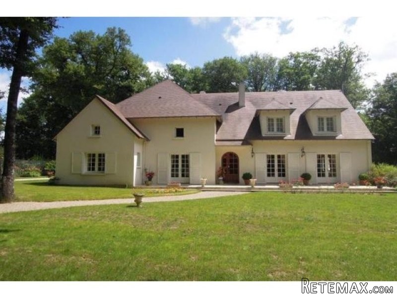 4 bedroom House For Sale: 86240..