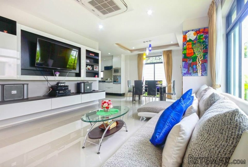 Sabai Village - Modern 4-Bedroom..