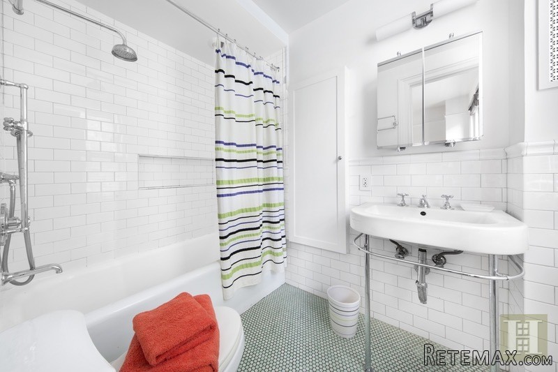 3 bedroom Apartment For Sale: 41 WEST.. - 2
