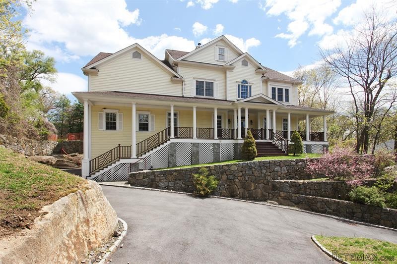 5 bedroom House For Sale: 5 Country..