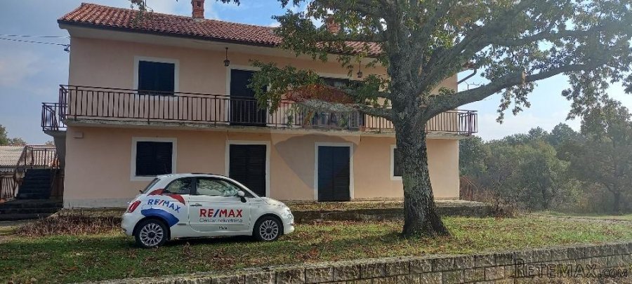 Istra,Juršići, kuća sa potencijalom za obnovu