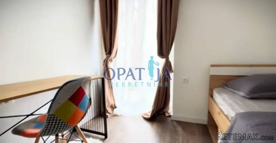 Moderno uređen peterosoban stan (4S+DB) sa velikim balkonom - 11