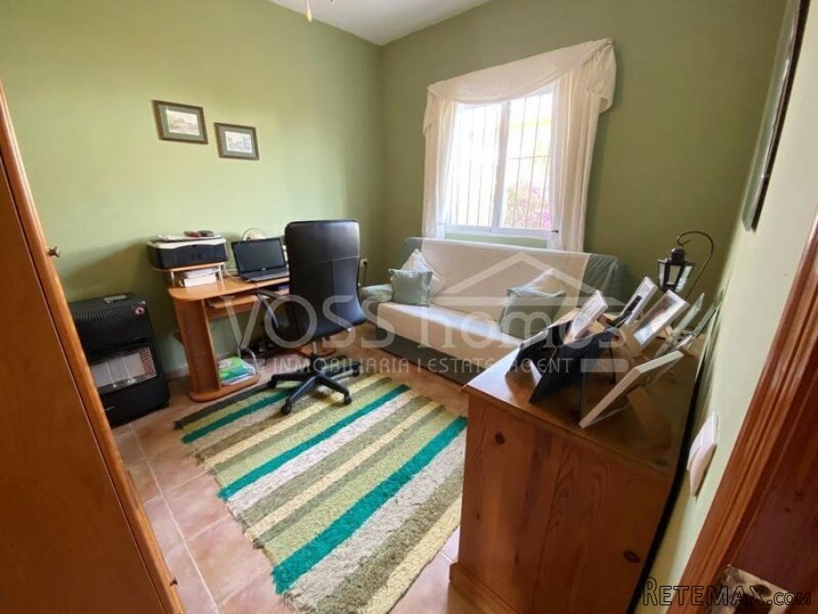 NEW & EXCLUSIVE TO VOSS HOMES - A lovingly maintained &.. - 11
