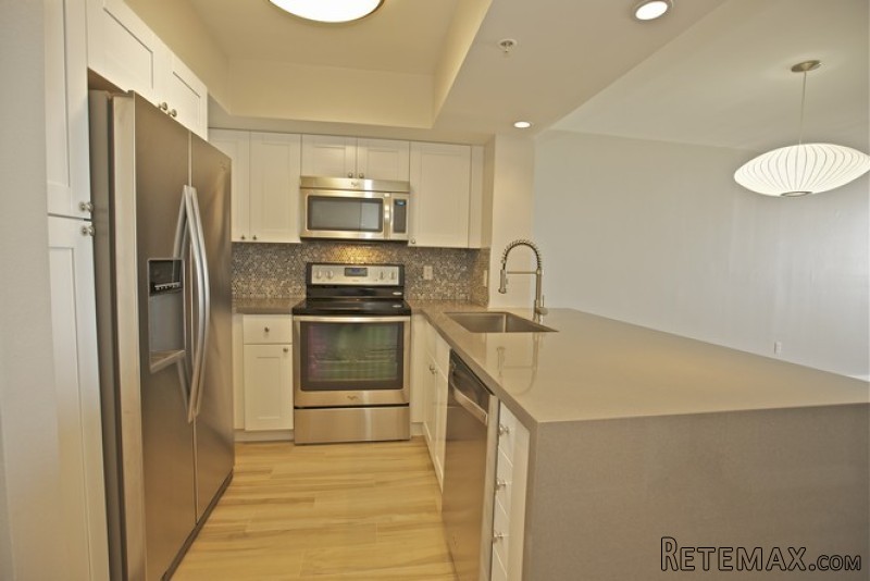 1 bedroom Flat For Sale: 1800 SUNSET.. - 2
