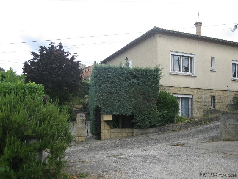 5 Bedrooms - Villa -..