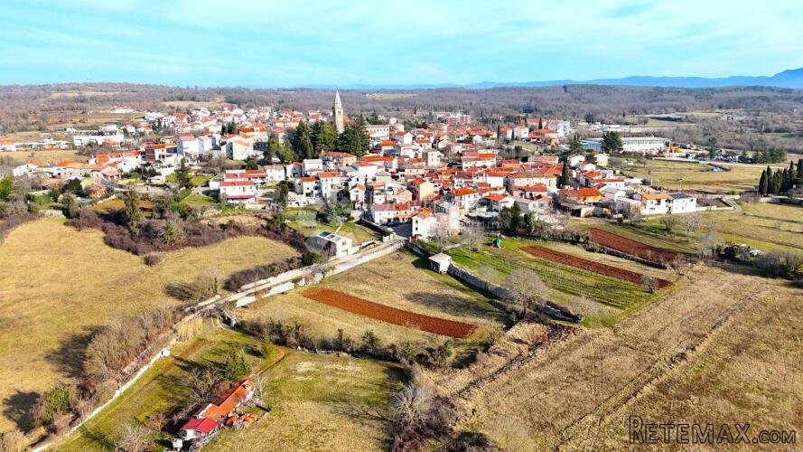 GRAĐEVINSKO ZEMLJIŠTE U ŽMINJU! - 3