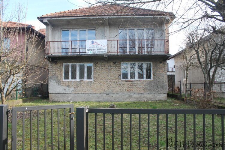 Kuća pored rijeke Une Bos. Krupa