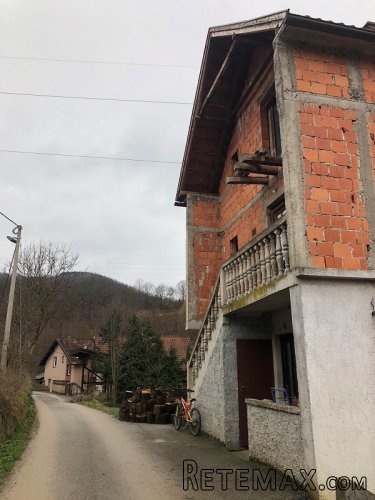 Prodajem useljivu kucu u Bajinoj Basti - 4