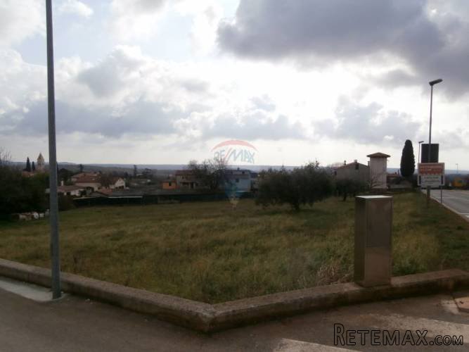 ISTRA, zemljište za izgradnju poslovno-stambenog objekta - 2
