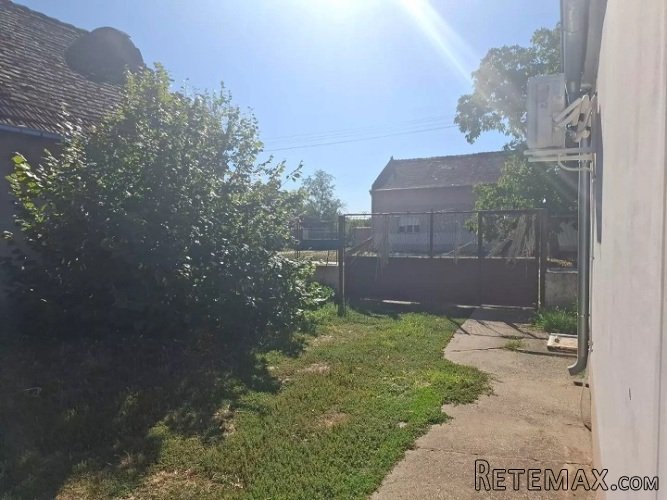 Kuća na prodaju u Farkaždinu-Zrenjanin - 15