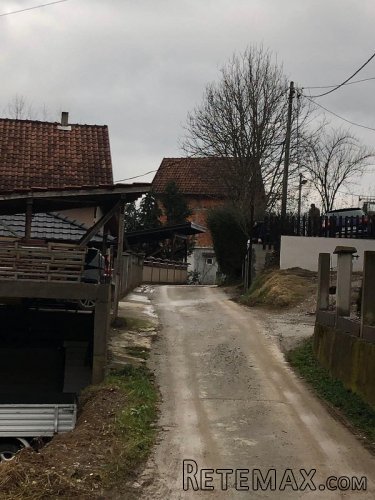 Prodajem useljivu kucu u Bajinoj Basti - 6