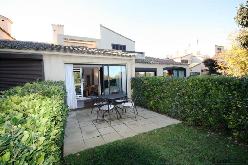 1 Bed Apartment With Garden On The Golf..
