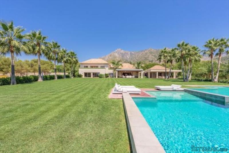 10 bedroom detached villa for sale