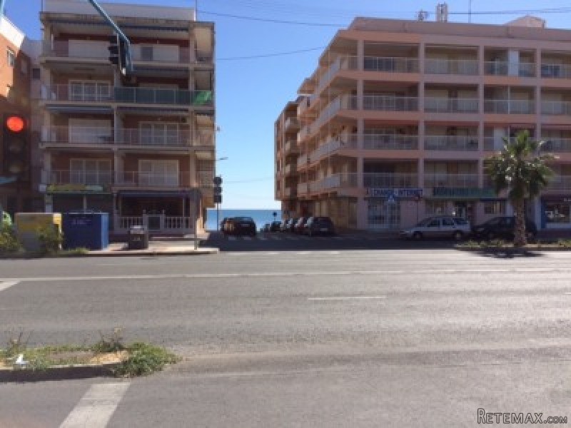 3 bedroom, 2 bathroom Apartment, (build..