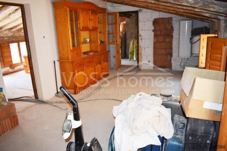 EXCLUSIVE LISTING TO VOSS HOMES - A very interesting.. - 20
