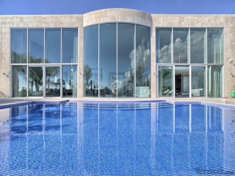 Contemporary Villa For Sale In La Quinta