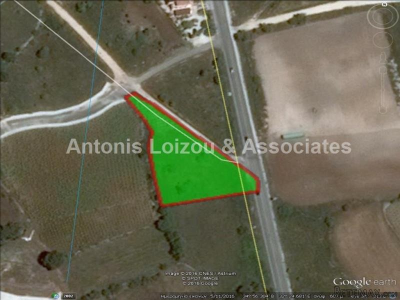 2,676 m2 field in Pano Arodes Paphos