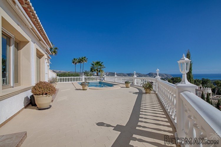 Luxury authentic villa with panoramic sea views for sale in.. - 4