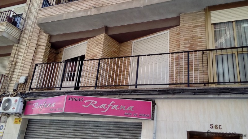 5 bedroom, 1 bathroom Apartment, (build..